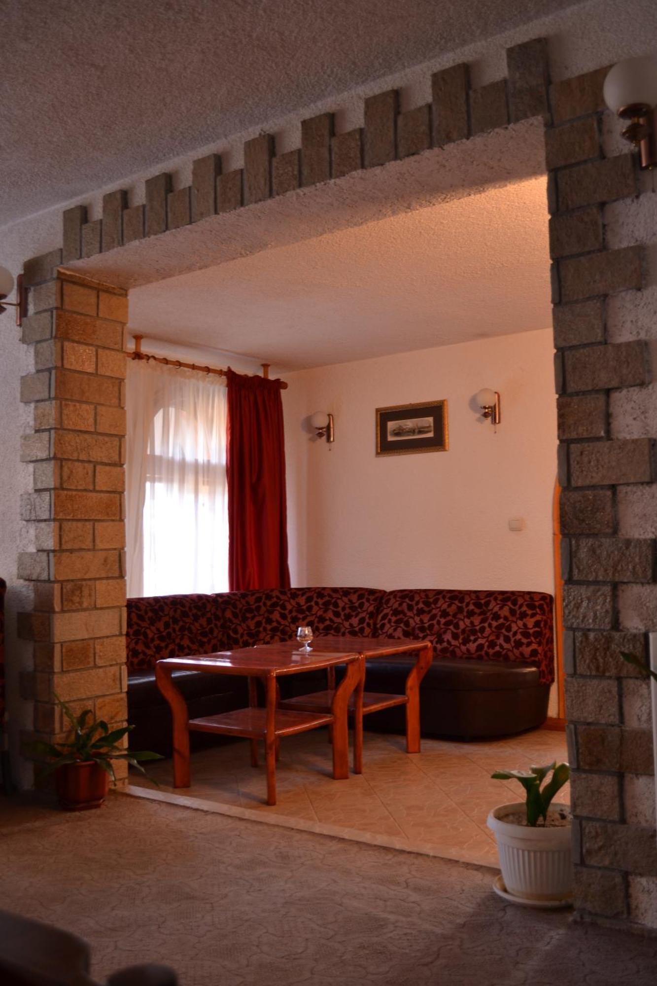 Family Hotel Silver Smolyan Eksteriør bilde