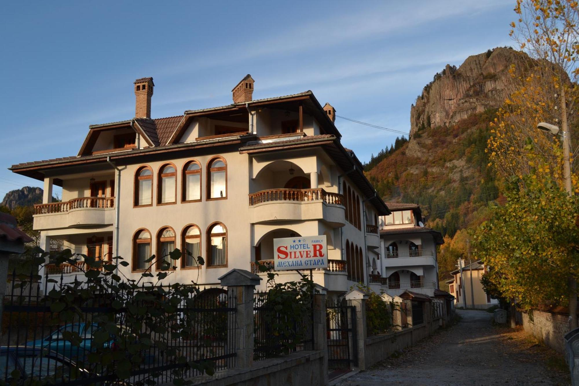 Family Hotel Silver Smolyan Eksteriør bilde