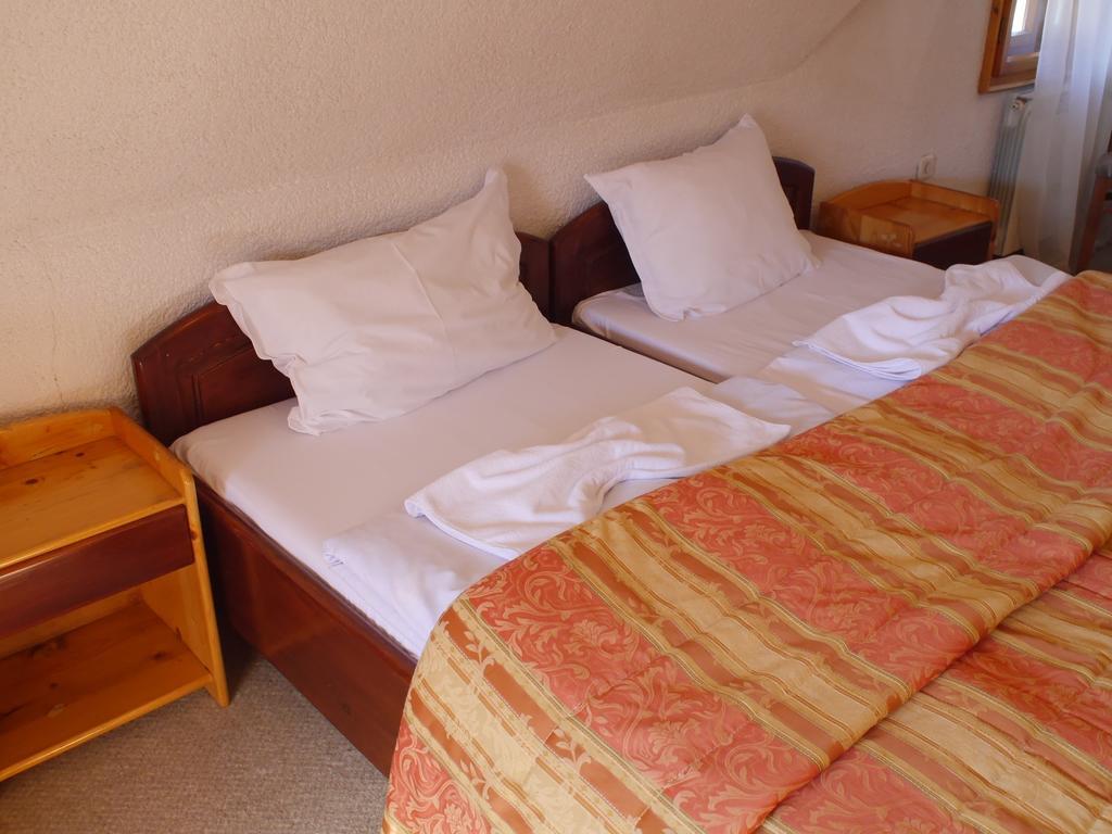 Family Hotel Silver Smolyan Eksteriør bilde